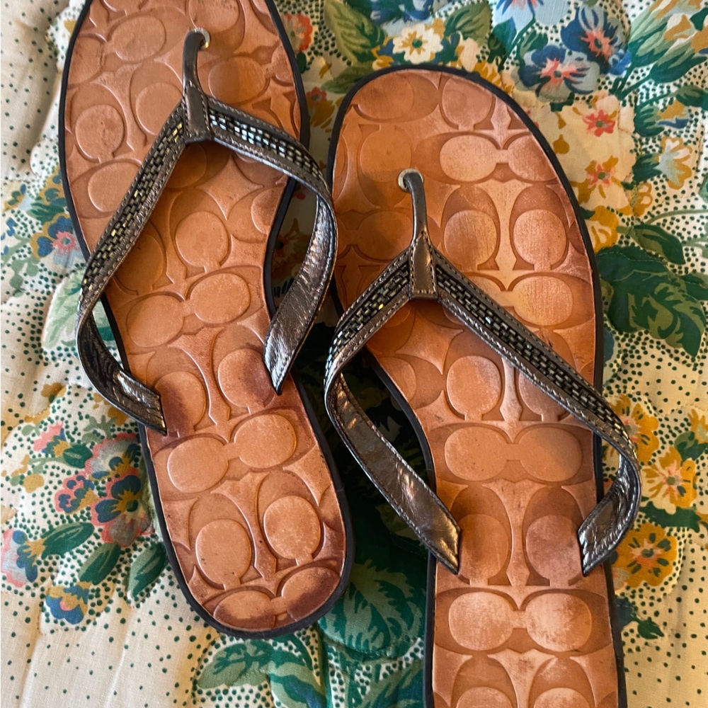 Coach Sandals Women's Beaded 11 Laurel Flip Flop Flats Q049 Gray Leather - Picture 2 of 7